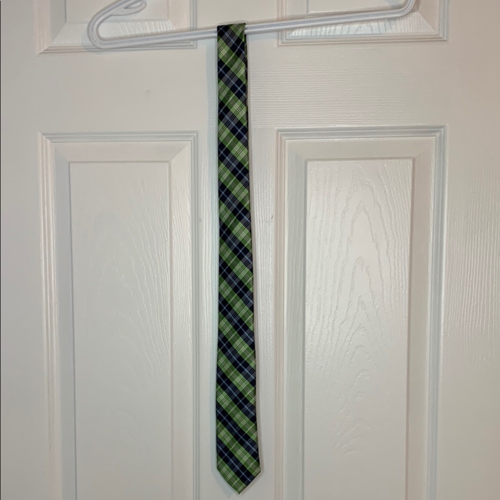 Chaps Green and Blue Plaid Boy’s Neck Tie Classic Accessories - Picture 3 of 9